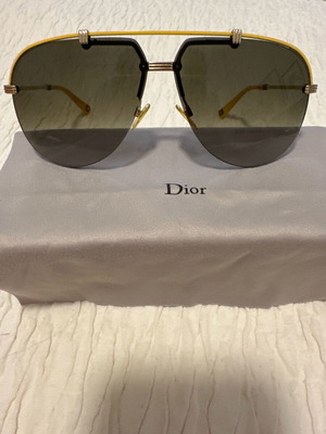 Γυναικεία γυαλιά ηλίου Dior μεταχειρισμένα με κίτρινο σκελετό