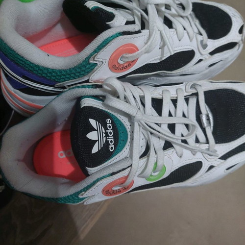 adidas gazelle silver green womens Women's Adidas Astir Sandel Off White Super Pop Bliss HP9570  Sneaker  Junkies
