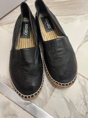 Kenzo leather espadrilles like new, size 38, black