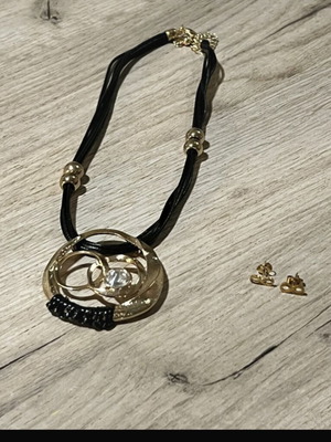 Infinity theme necklace and earrings set new, black