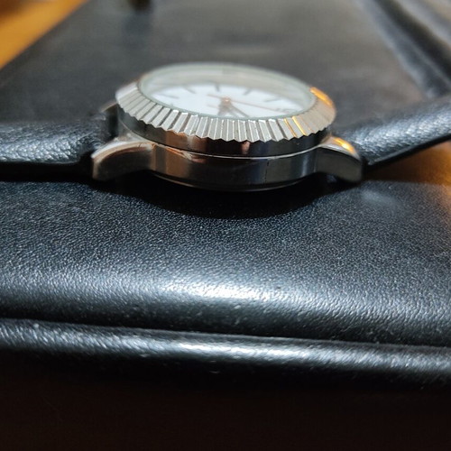 Women's watch used with working battery
