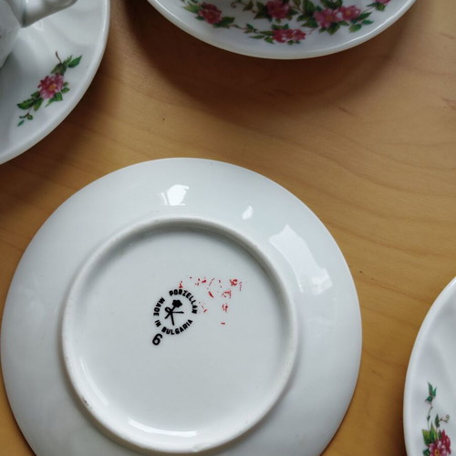 Bulgarian coffee set used from the 1980s with 5 cups and 5 saucers