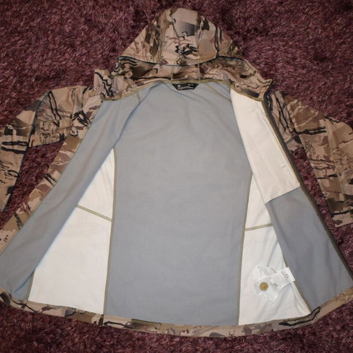 Under Armour Lightweight Fleece Shell Storm Camo Hunting Jacket new, size L, beige and gray