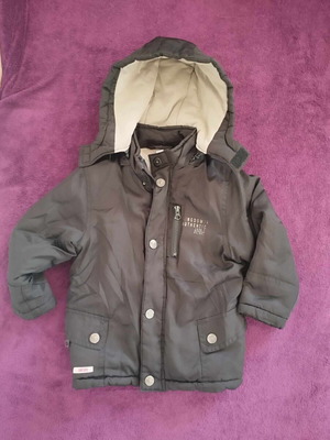 Children's jacket used for 3 years old black with detachable hood