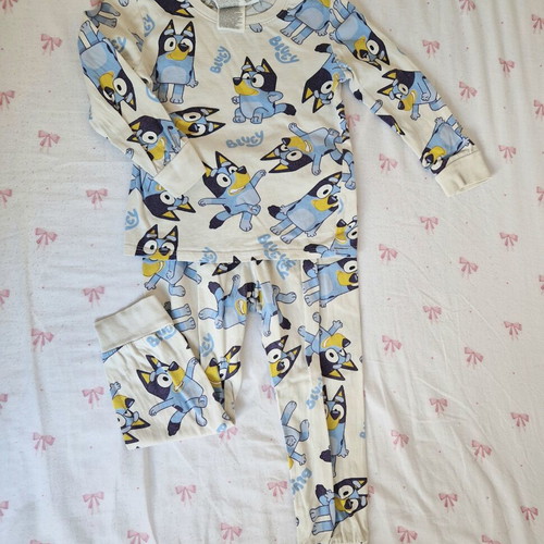 Bluey children's pajamas size 116cm used, H&M white and blue