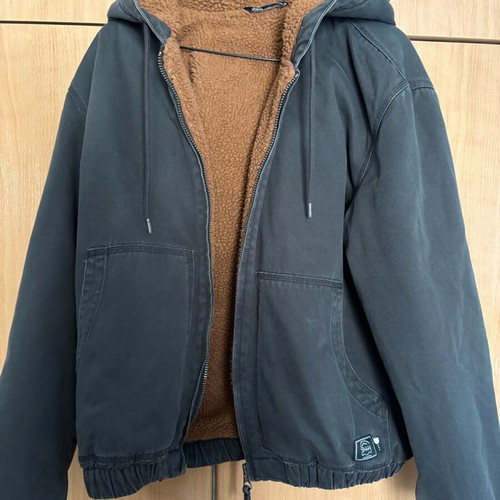 Zara jacket like new, size L, black with fur lining