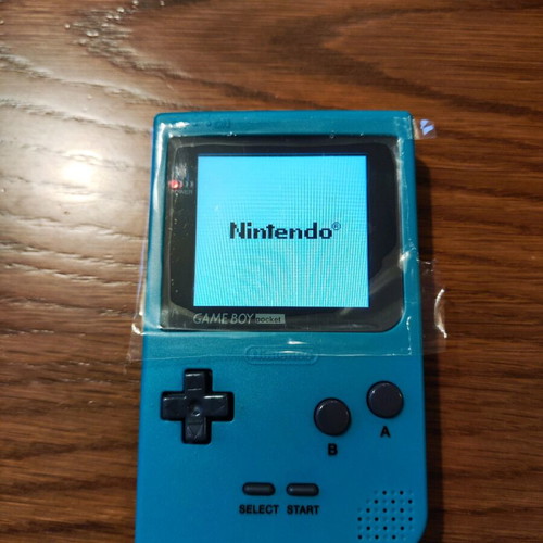 Nintendo Game Boy Pocket refurbished with color IPS screen