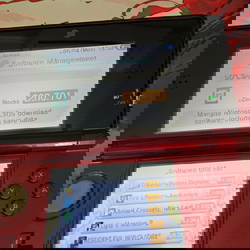 Nintendo 3DS Flare Red σαν καινούργιο με Custom Firmware και Micro SD 64GB