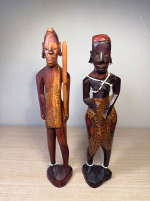 Handmade Maasai couple used, vintage art figures from Kenya 30 cm