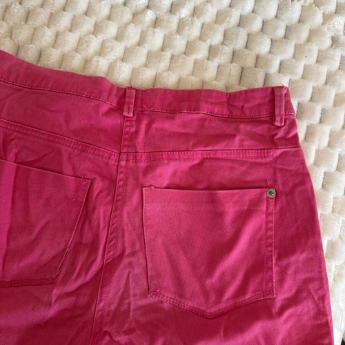 H&M fuchsia jeans like new, slim fit, size S