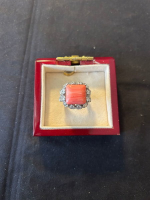 Silver 925 ring like new with orange and white stones