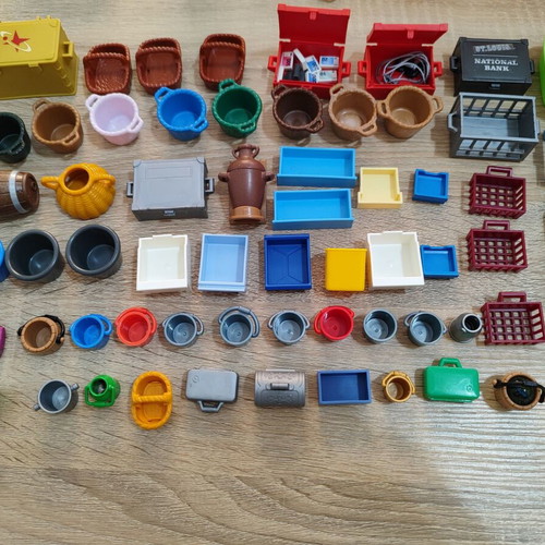 Playmobil baskets, buckets and chests set used