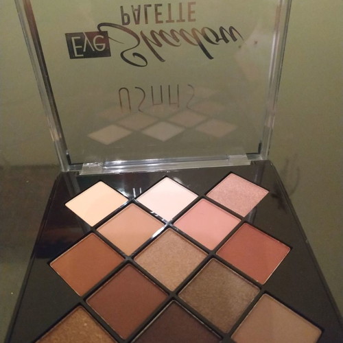 Eyeshadow palette and mascara new, unused