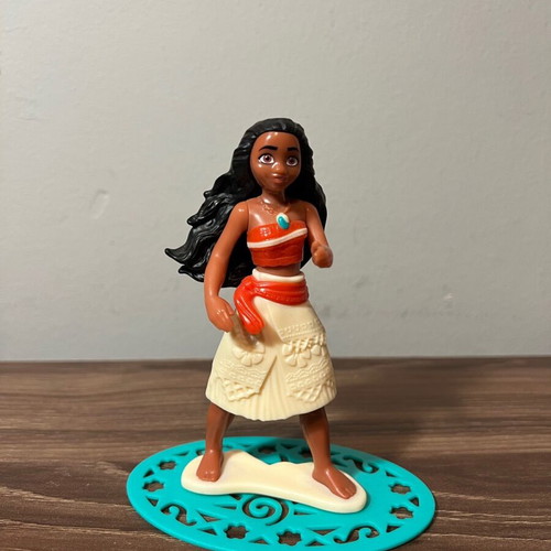 Moana figure collectible Maxi Kinder like new Disney