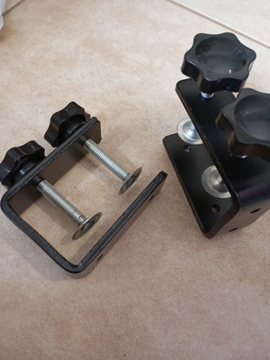 Clamps for DJ or office equipment like new