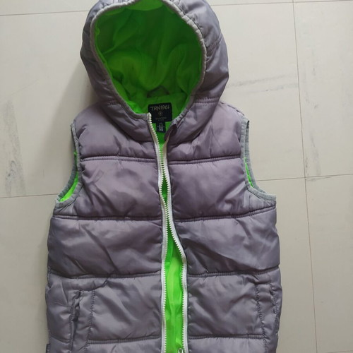 Terranova sleeveless jacket like new