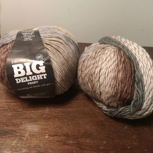 Drops Big Delight knitting yarn like new, 2 skeins 100g each