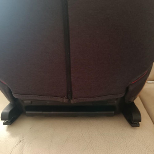 FreeON Isofix child car seat for ages 3.5 and up