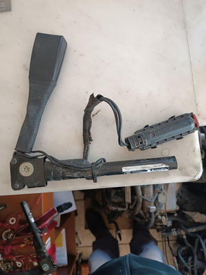 Αριστερός προεντατήρας για Opel Corsa D '06-'14 σαν καινούργιο