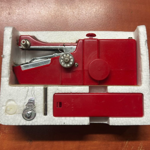 Portable battery sewing machine new