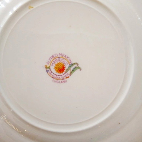 Alfred Meakin Porcelain Plates Set from England