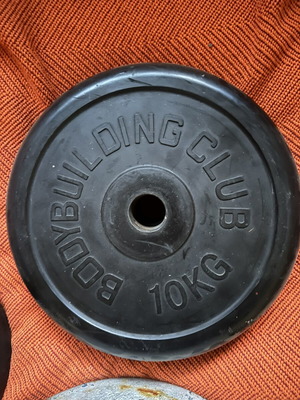 Weight Plates used, various sizes 1.25 to 20 kg, bodybuilding style