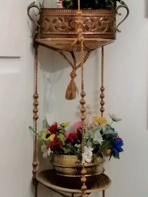 Διακοσμητική γωνιά κρεμαστή μεταχειρισμένη