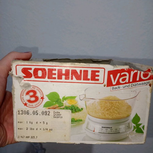 Soehnle kitchen scale used with bowl and embossed measurement lines
