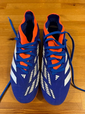 Ποδοσφαιρικά παπούτσια Adidas Predator μεταχειρισμένα, μέγεθος 40, μπλε πορτοκαλί