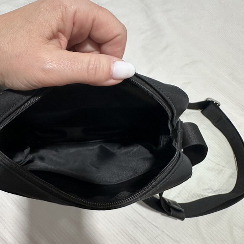Longchamp crossbody bag very good condition, black