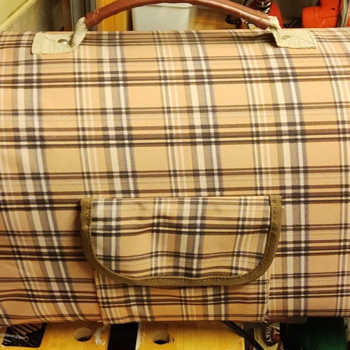 Pet carrier basket used, fabric with zipper and pocket