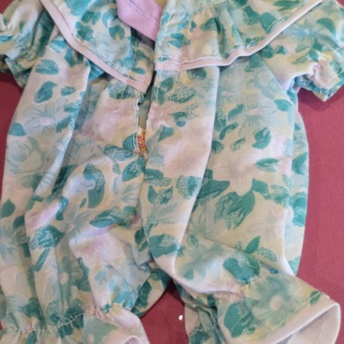 Apertoy doll outfit like new