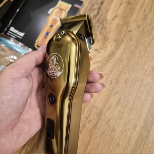 VGR V-653 hair clipper new, professional set