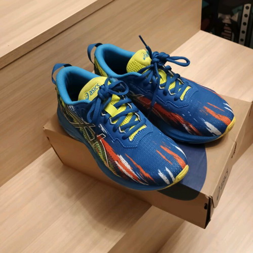 Asics Gelnoosa Tri 13 αθλητικά σαν καινούργια, νούμερο 39, πολύχρωμα