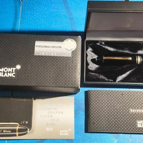 Mont Blanc 146F Black collectible pen like new