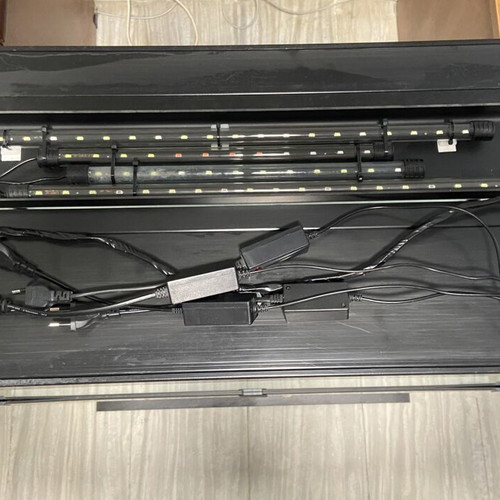 Diversa aquarium 112L with cabinet and lighted lid