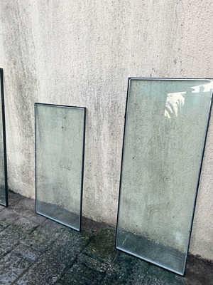 Glass panels various sizes like new, pack price