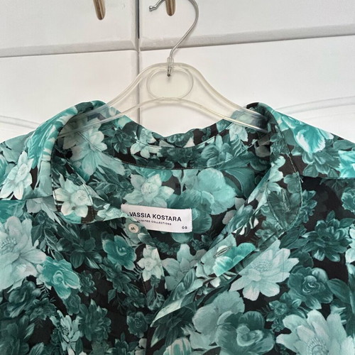 Vassia Kostara shirt like new, green, one size with belt