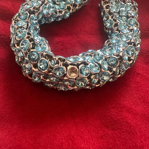 Bracelet with blue crystals used, mesh style