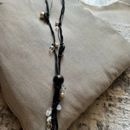 Necklace set like new, black and silver
