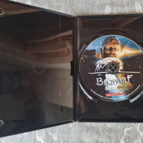 Beowulf DVD like new, fantasy adventure with Greek subtitles