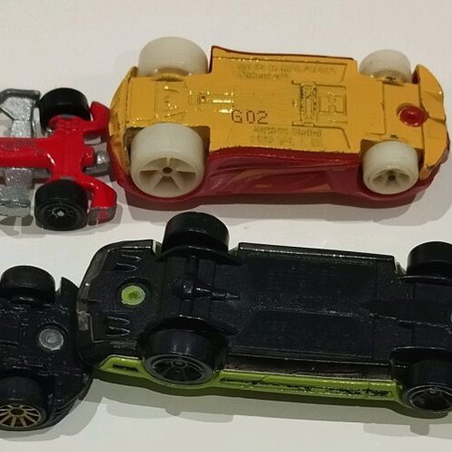 Mattel toy cars used, pack of 5 with gift