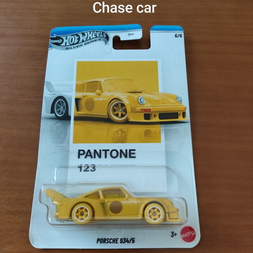 Hot Wheels Porsche 934/5 Chase 1:64 new