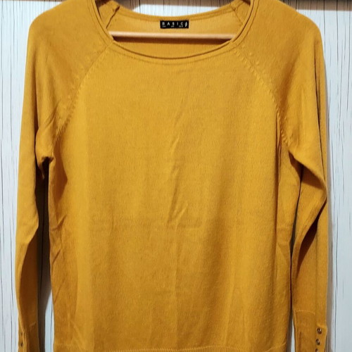 Basic women's blouse used, small size, yellow