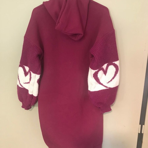 Oversized hoodie dress Italian like new with knitted sleeves in magenta