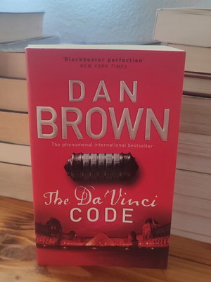 The Da Vinci Code pocket book like new, English