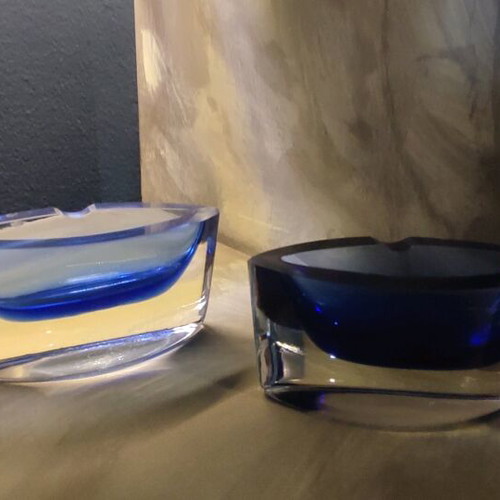 KROSNO LSA glass vase like new, set with two cobalt blue ashtrays