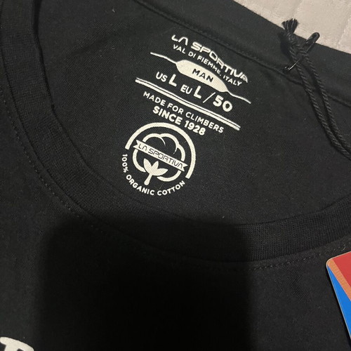 La Sportiva T-Shirt new, size Large fits Medium, black