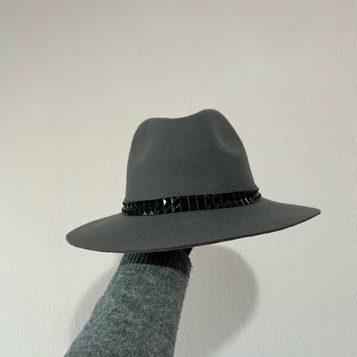 Fedora hat gray wool felt Mudo accessories like new