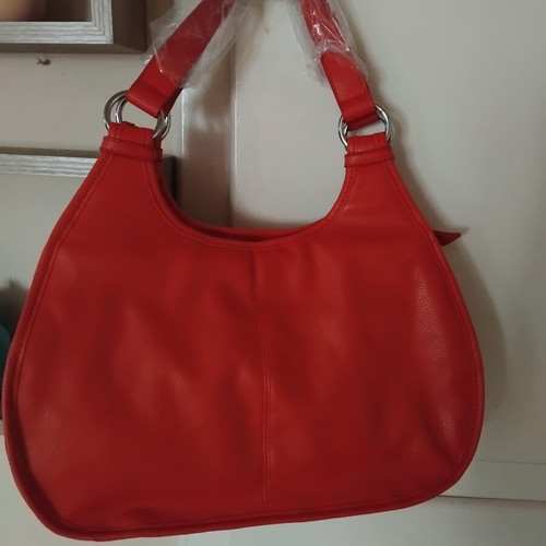 Red leather handbag new without defects